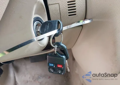 2006 Ford Explorer Xlt из США, поврежденный, VIN 1FMEU73E26UA23609